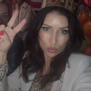 Meet your Posher, Lorna